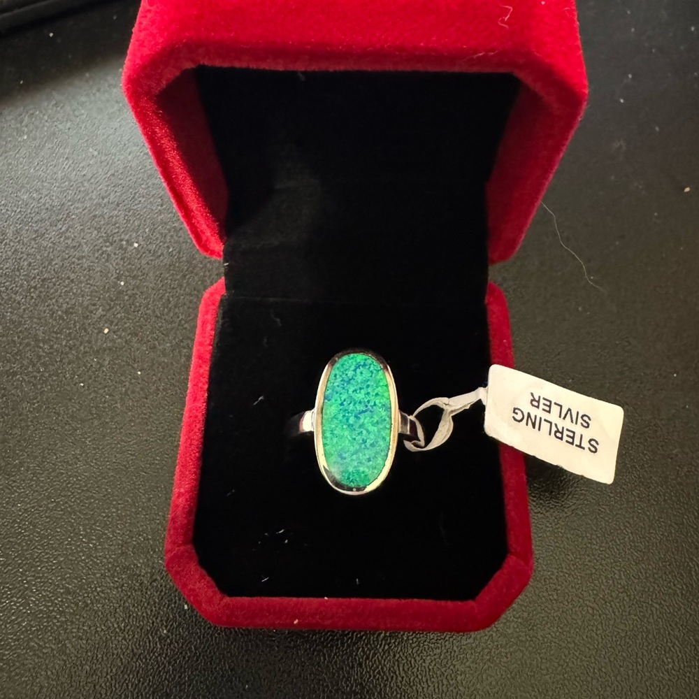 Sterling Silver blue Green synthetic opal ring NWT size 7